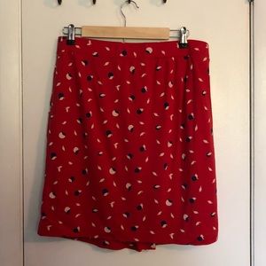 🍎 Boden apple print skirt